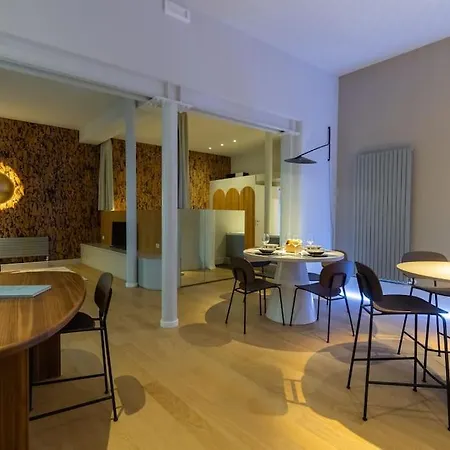 Appartamento Materia Loft Design In Palazzo Nobiliare Al Duomo Padova